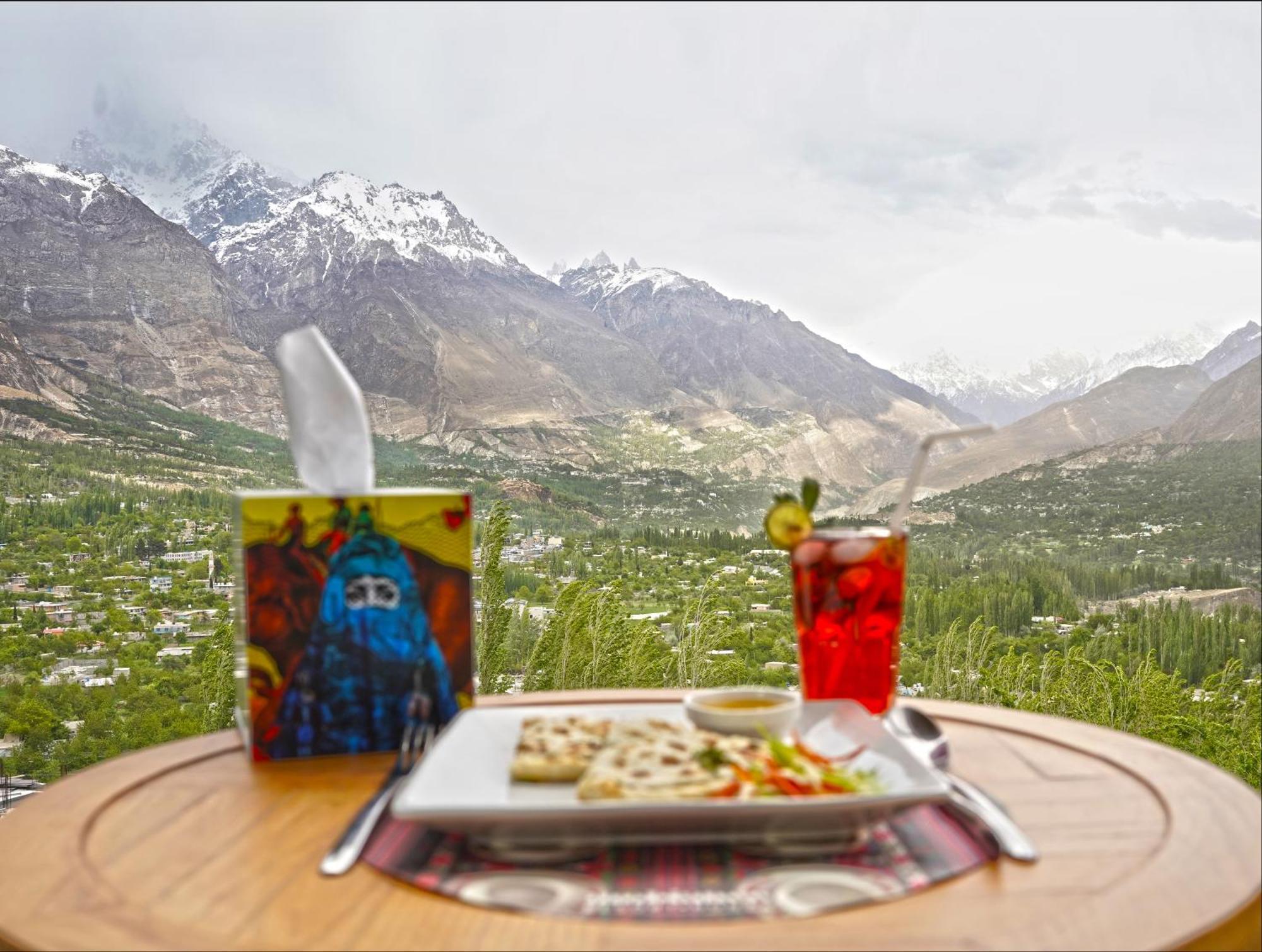 Ambiance Resort Hunza Karimabad  Exterior foto